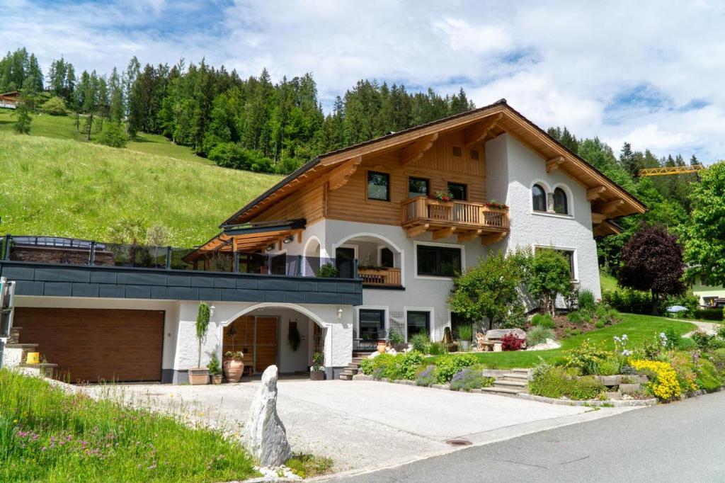 The building in which Az apartmant is located