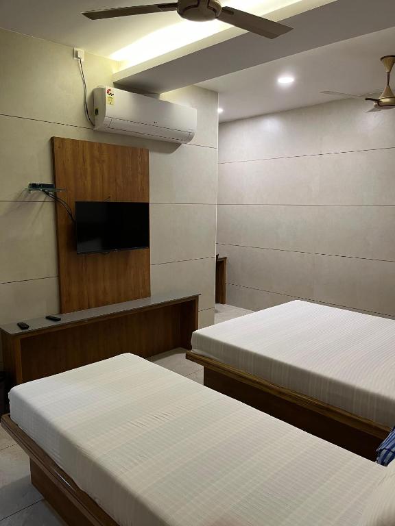 Woodland residency - Deluxe Triple Room