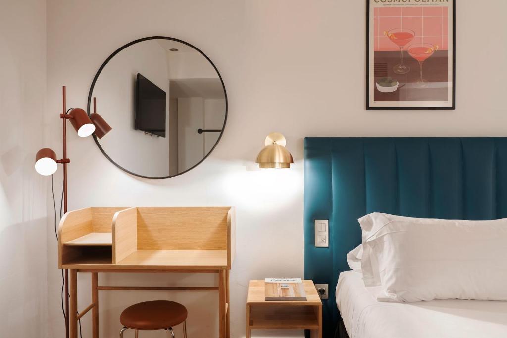 H La Paloma Boutique - Resim 24