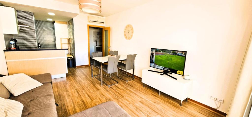 4A Terrace B - Casas & Papéis