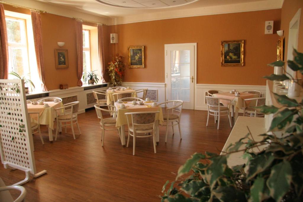Posezení v ubytování Hotel Zámeček na Čeladné