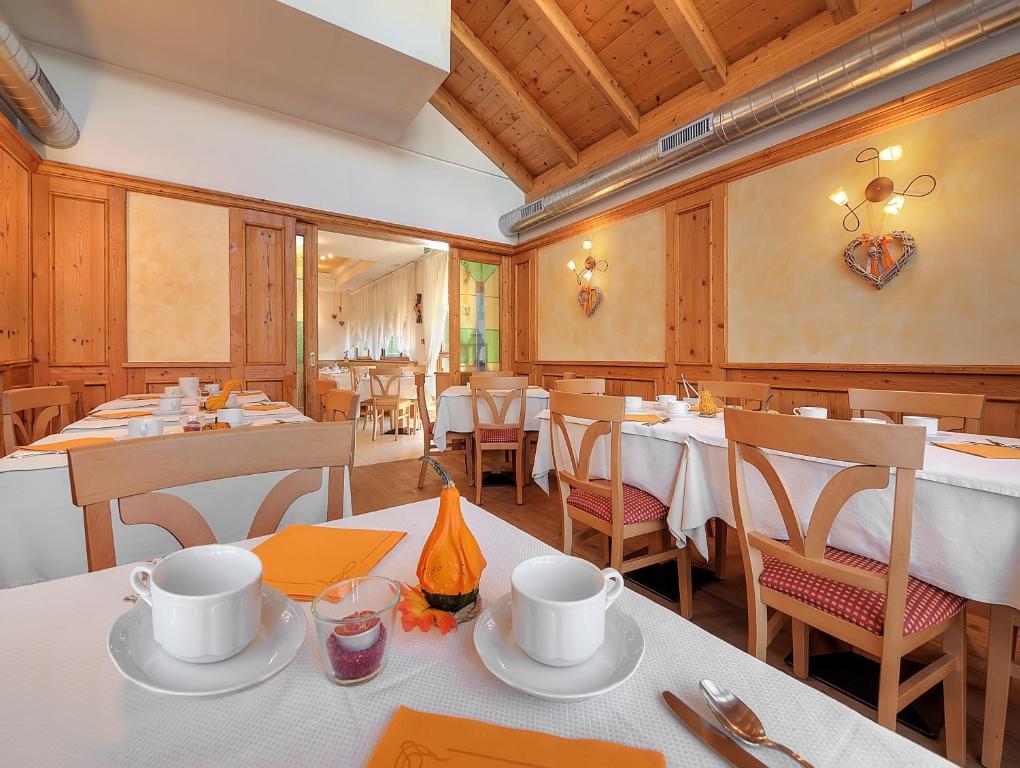 Restaurace v ubytování Hotel Garni La Vigna - Adult Friendly