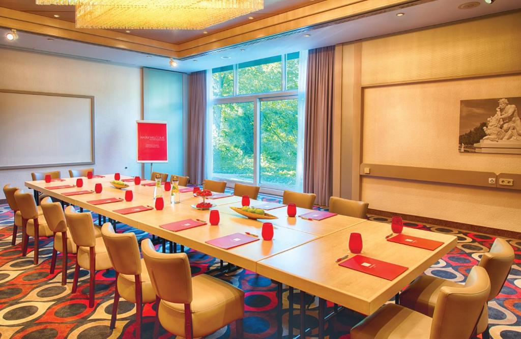 Restaurace v ubytování Leonardo Hotel Karlsruhe