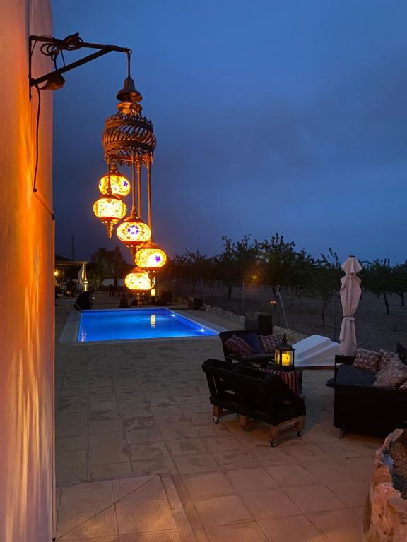 Bazén v ubytování B&B Casa Blanca Oria nebo v jeho okolí