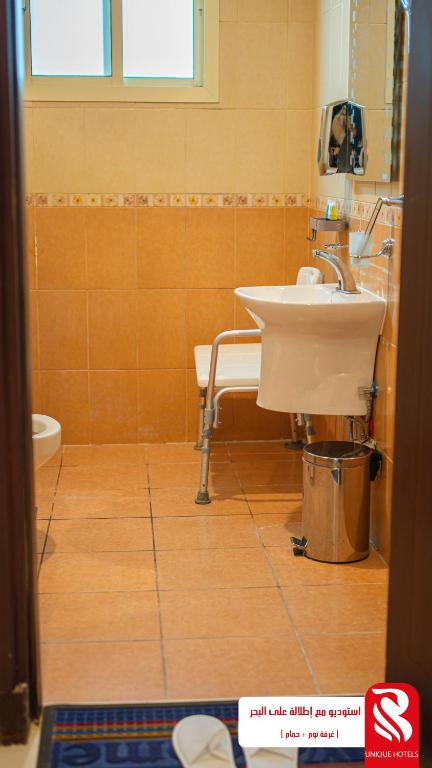 Al Andalus Tolen Hotel - Studio With Sea View