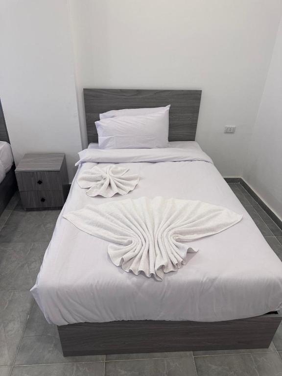 garden pyramid view - 19