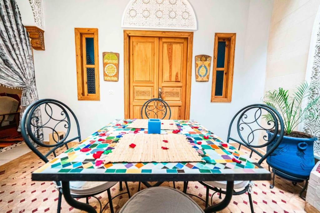 Fotografie z fotogalerie ubytování Riad Kiyanjana v Marrákéši