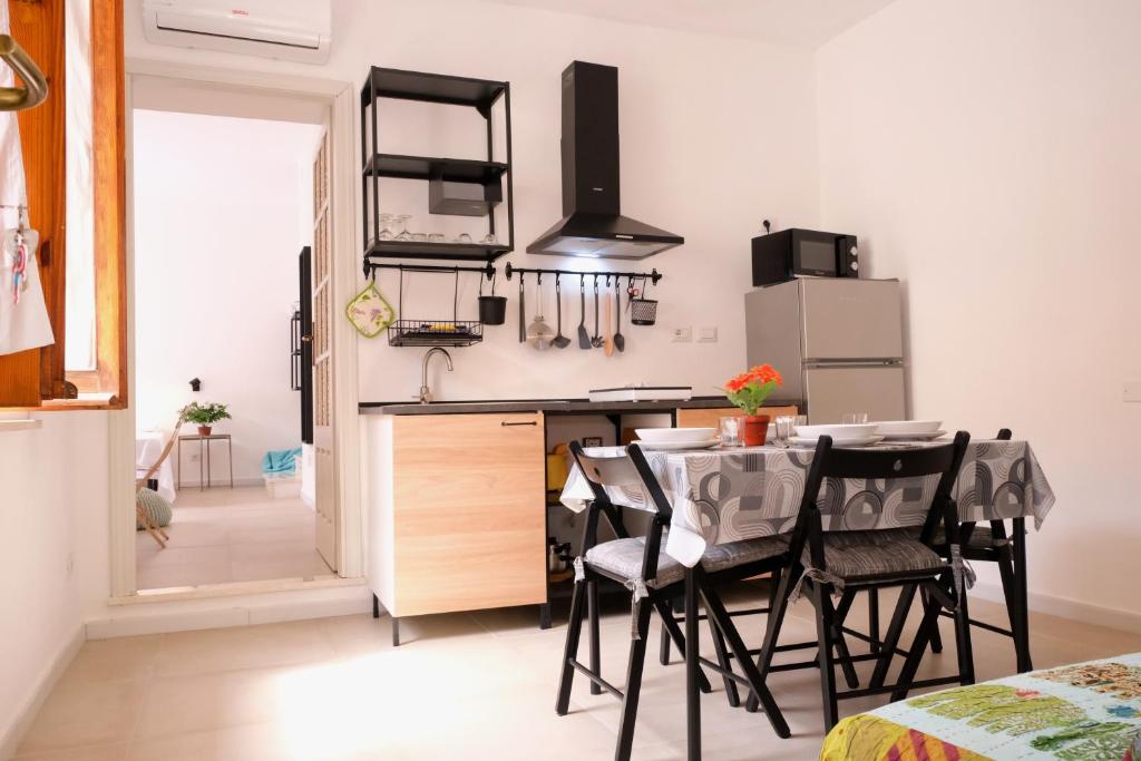 Kuchyň nebo kuchyňský kout v ubytování Sunset Beach House Buggerru