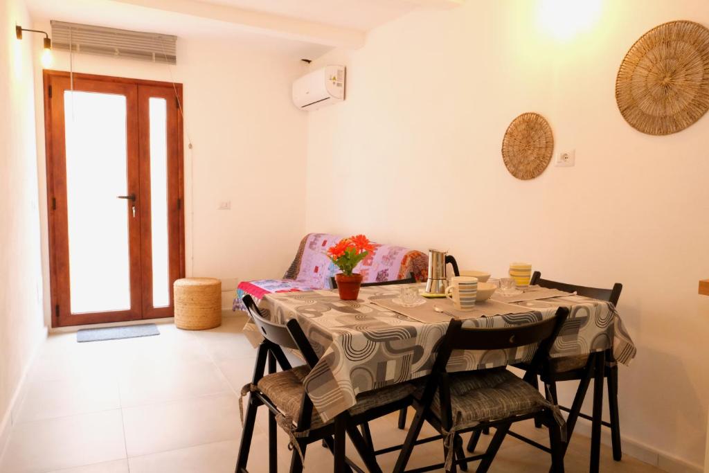 Fotografie z fotogalerie ubytování Sunset Beach House Buggerru v destinaci Buggerru