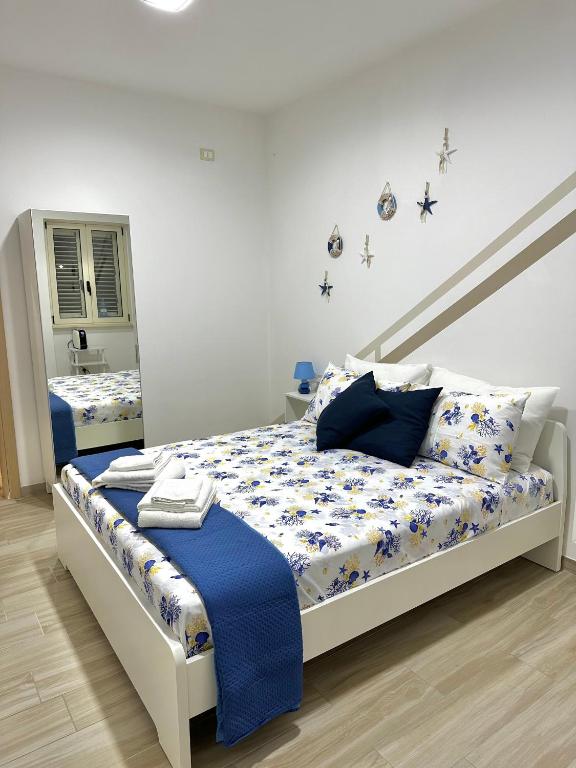 Postel nebo postele na pokoji v ubytování Elegant Dei Rooms