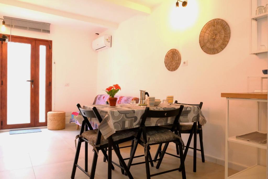 Fotografie z fotogalerie ubytování Sunset Beach House Buggerru v destinaci Buggerru