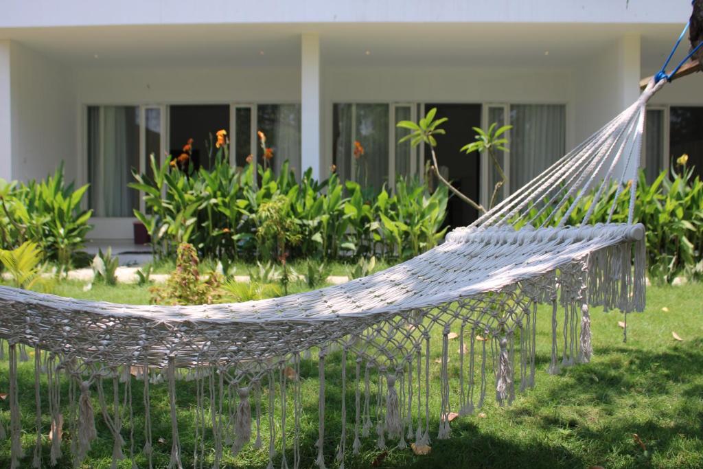 Zahrada ubytování Turtle House Lombok