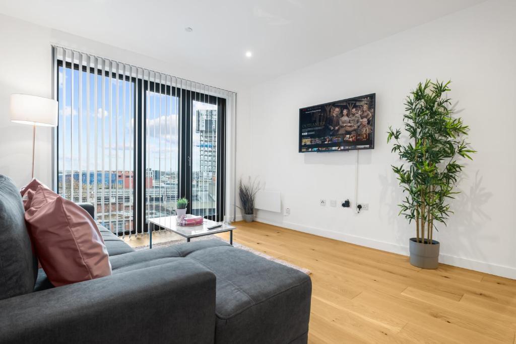 Pluxa Pink Amethyst - Sleek 2Bathroom Fully Furnished Serviced Apartment