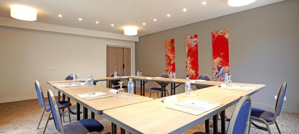 Restaurace v ubytování Kyriad Valence Nord Bourg-Les-Valence