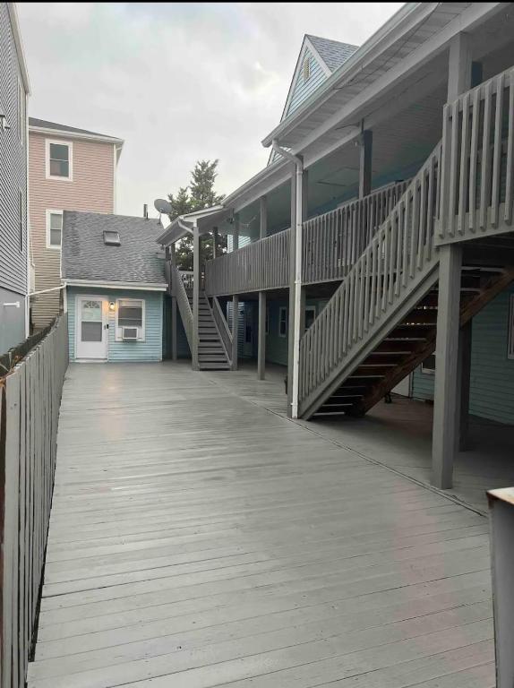 Ocean Block Oasis, 2-Bed Condo - Appartement De Deux Chambres