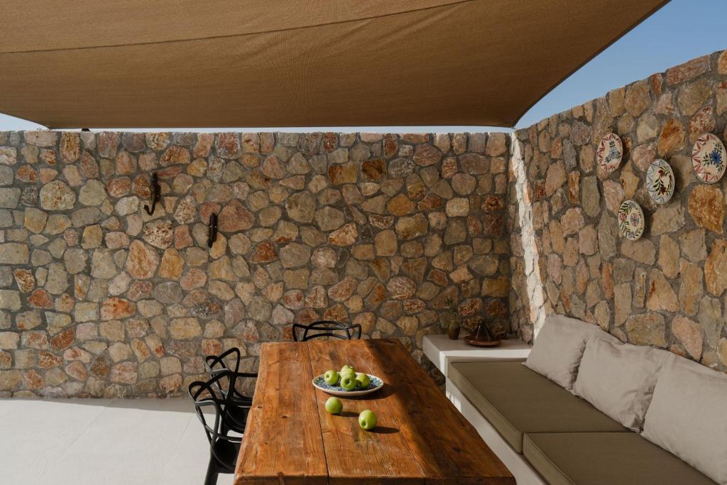 Posezení v ubytování Rizes Villas Santorini with private pool