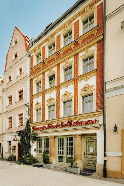 Budova, kde se aparthotel nachází
