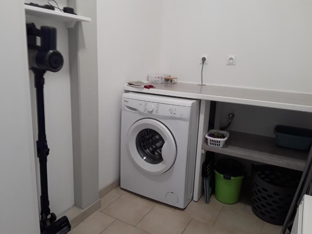 Kuchyň nebo kuchyňský kout v ubytování Gite de Bel-Air
