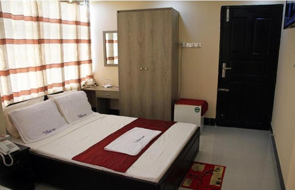 White Inn luxury Residential Hotel photo