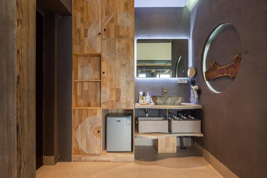 Fotografie z fotogalerie ubytování 重庆解放碑阳崽民宿高层新中式景观Youngzai Apt in Jiefangbei 5 v destinaci Čchung-čching