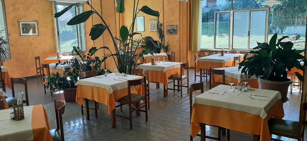 Restaurace v ubytování Albergo LA COLDRA