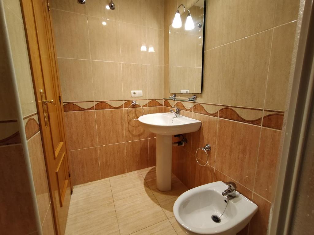 A bathroom at ACV - Costa Marina I-1ª linea planta 2 sur