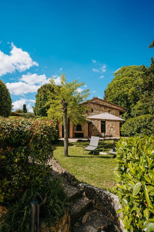 Borgo Il Poggiaccio Residenza d'Epoca - Suite With Garden View