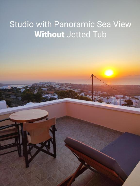 Panorama Oia Apartments - 1