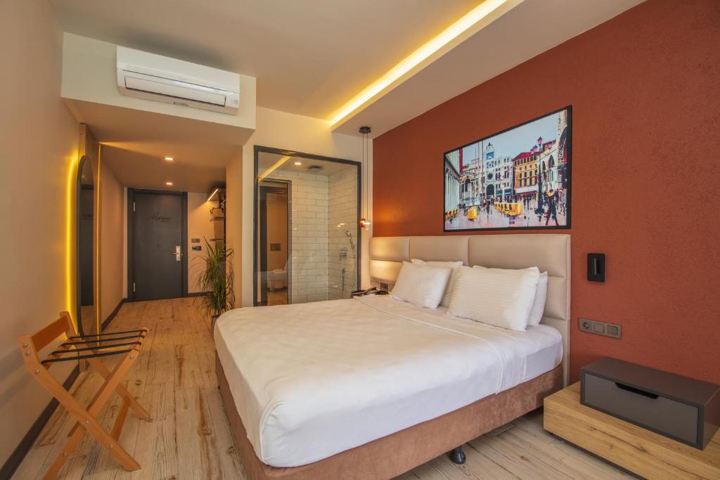 Morina Deluxe Hotel - 