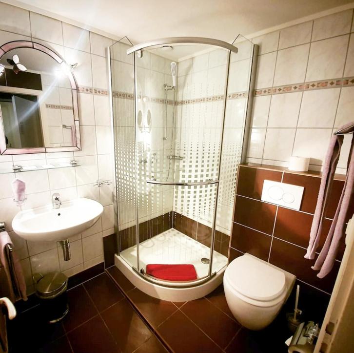 Koupelna v ubytování Hotel Taverne zur Linde
