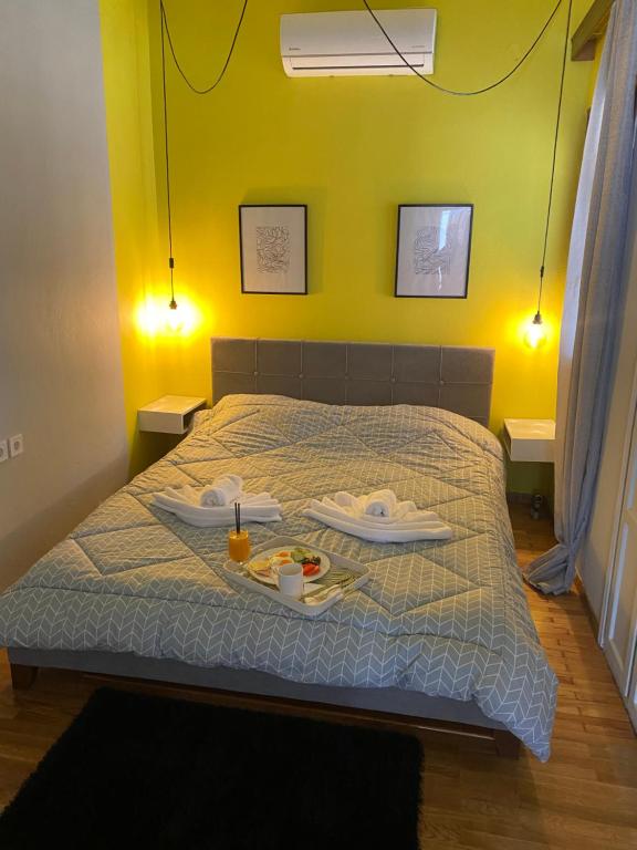 Posteľ alebo postele v izbe v ubytovaní Kalloni Luxury Apartment