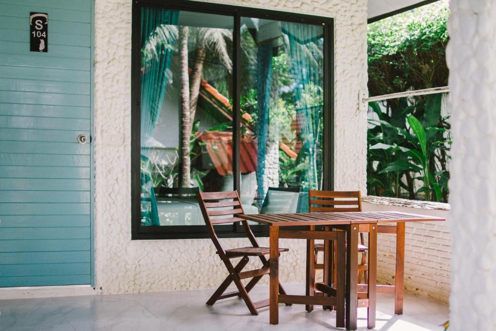 Koh Chang Grandview Resort - Standard Double Or Twin Room With Balcony