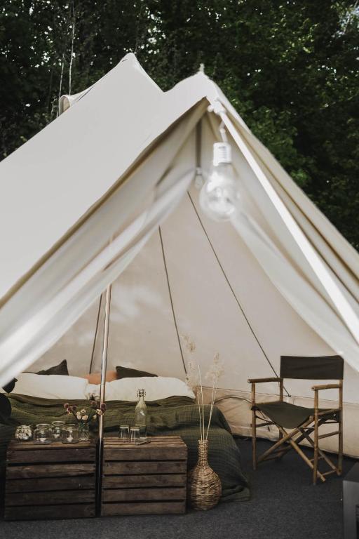 Falkeröd - Lyxig glamping i naturreservat ink frukost - Tente