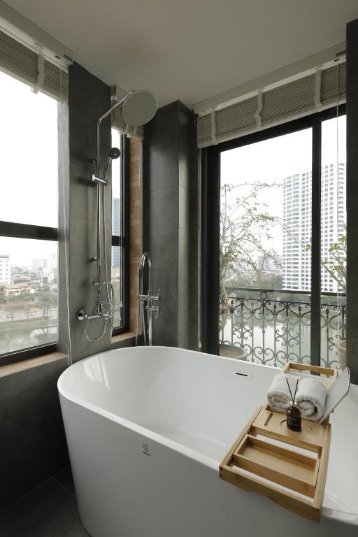 Koupelna v ubytování Mersey Central Hanoi Apart'Hotel