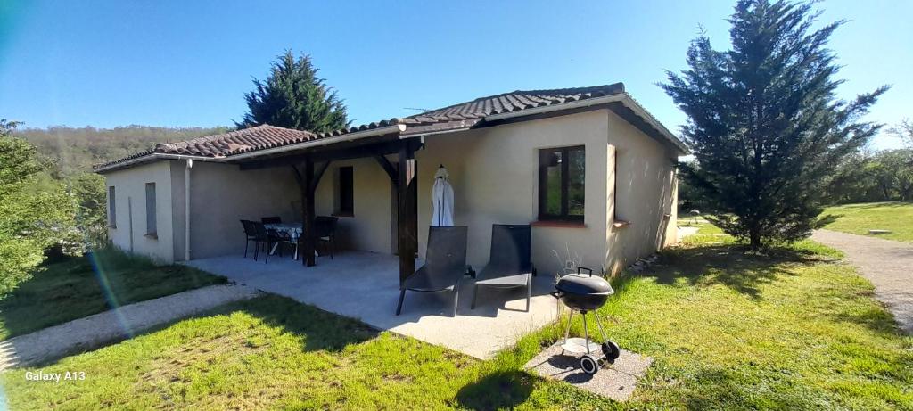 Photo de la galerie de l'établissement Gîtes L'hermine, à Léobard