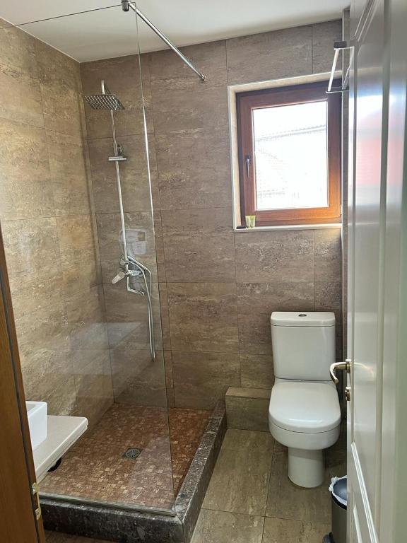 Koupelna v ubytování Hotel Bacelli Voskopoje