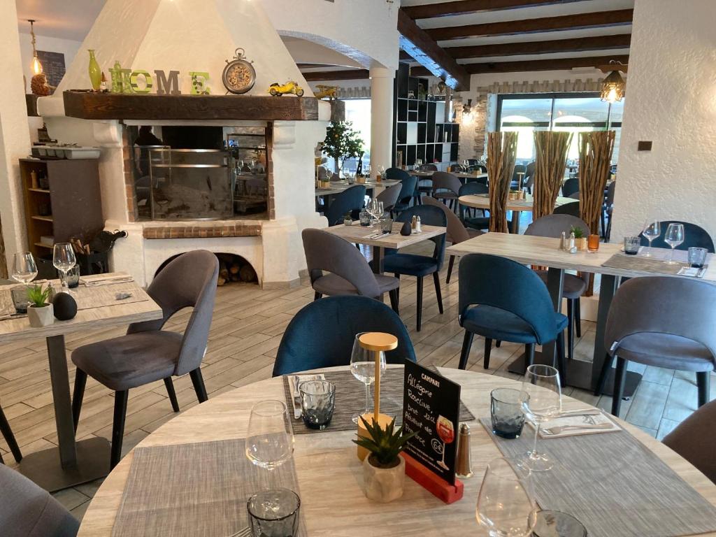 Posezení v ubytování Hôtel Spa L'Ermitage