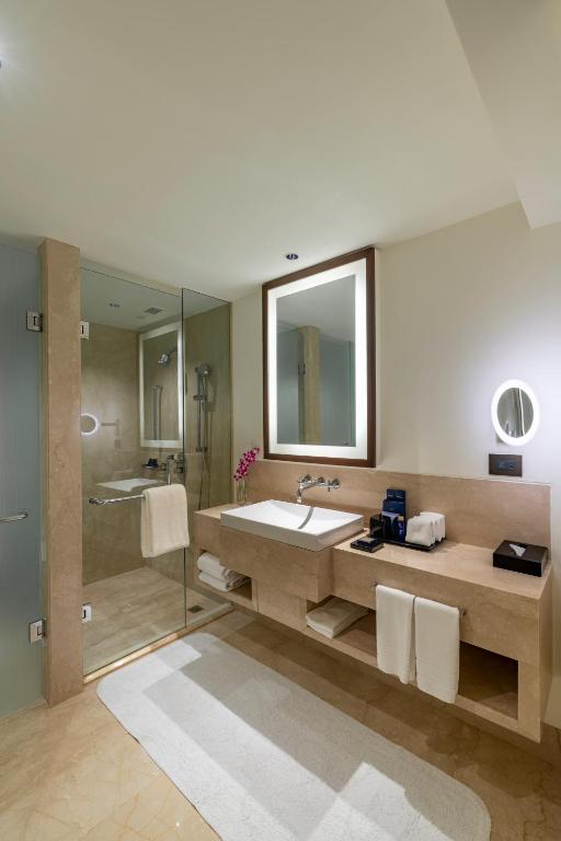 The Oberoi Mumbai photo 2