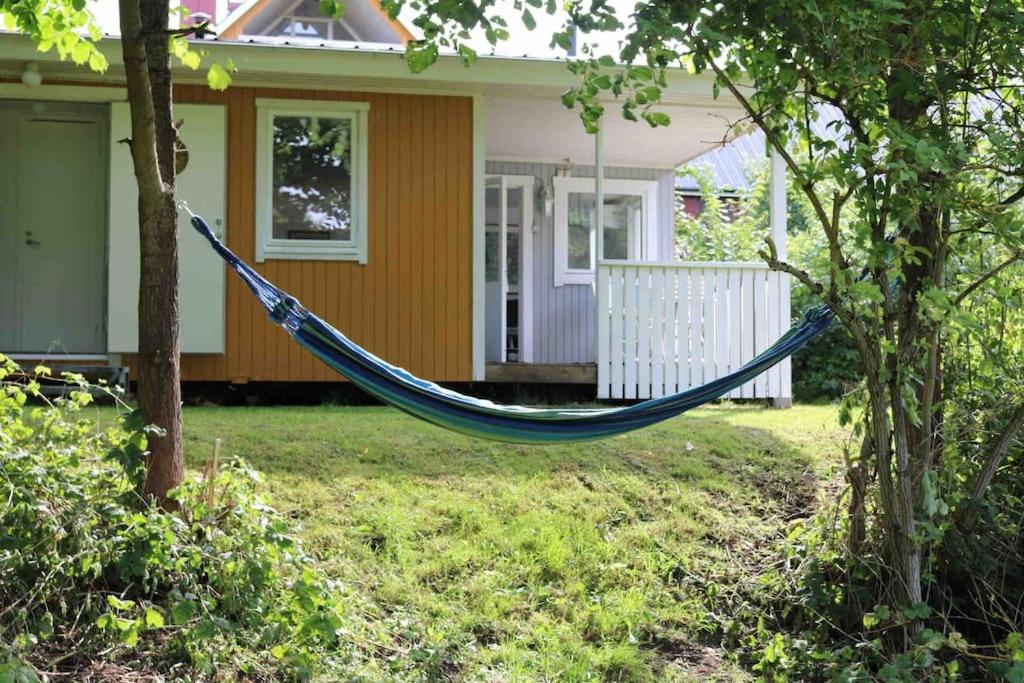 Aed väljaspool majutusasutust Ängelsbäcksstugan