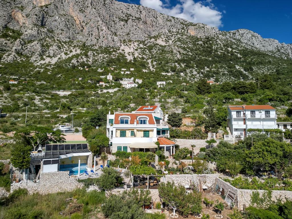 Afbeelding uit fotogalerij van Grand View Apartments in Drasnice