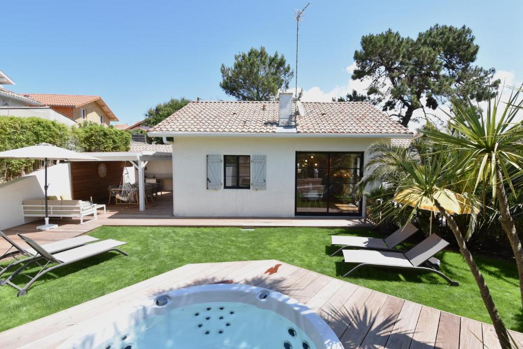Gallery image of Lou Mae - Capbreton - Magnifique Villa à 800 m de l'Océan et à proximité du port de plaisance in Capbreton