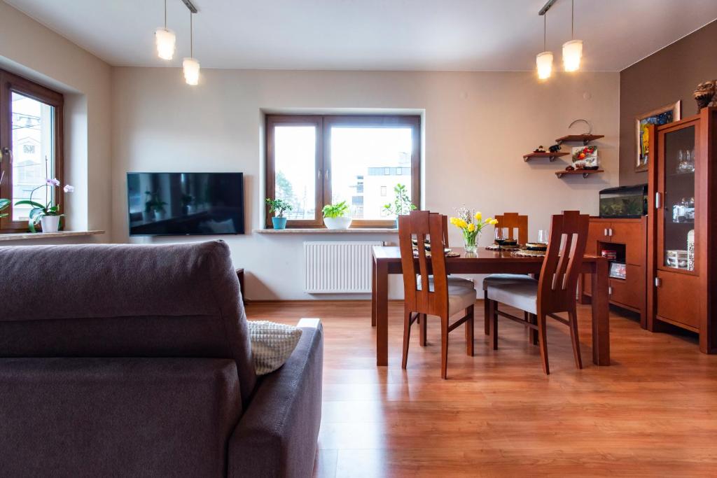 Apartament Wesoła - Departamento