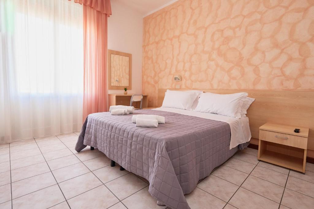 HOTEL JOLANDA - Habitación Cuádruple Superior