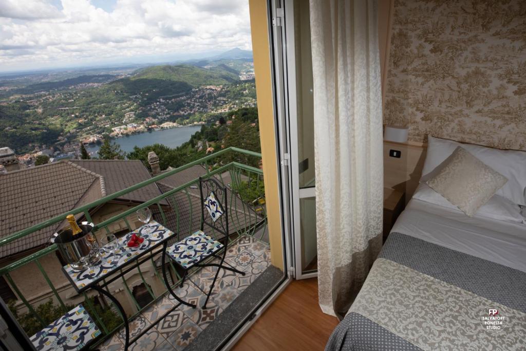 Balkón nebo terasa v ubytování Hotel Vista Lago