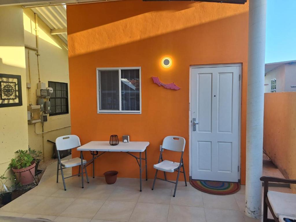 Φωτογραφία από το άλμπουμ του La Casita Bella Chanel σε Willemstad
