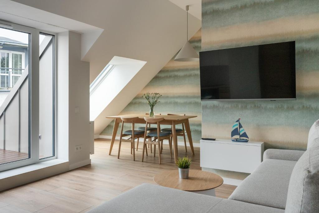 
Superior One-Bedroom Apartment
