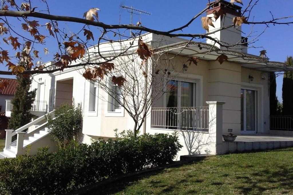 Το κτήριο όπου στεγάζεται  η βίλα