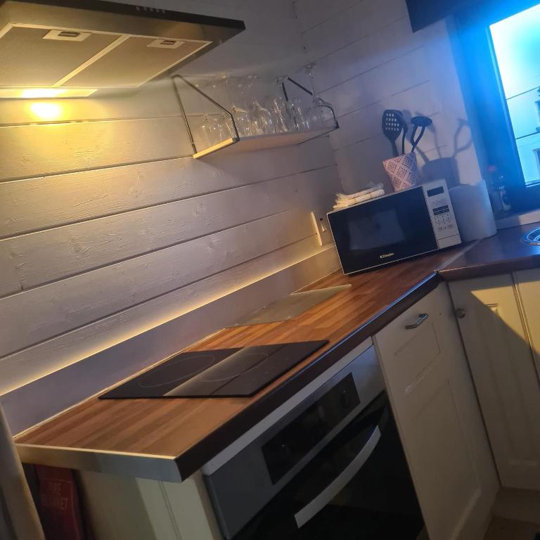 Kuchyň nebo kuchyňský kout v ubytování Pheobes Place