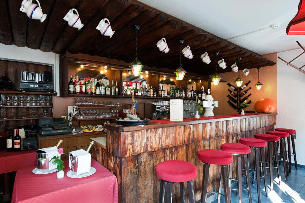 Hotel Dischma - FREE BUS AND TRAIN TICKET - Resim 25