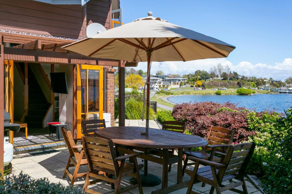Cascades Lakefront Motel - Resim 16